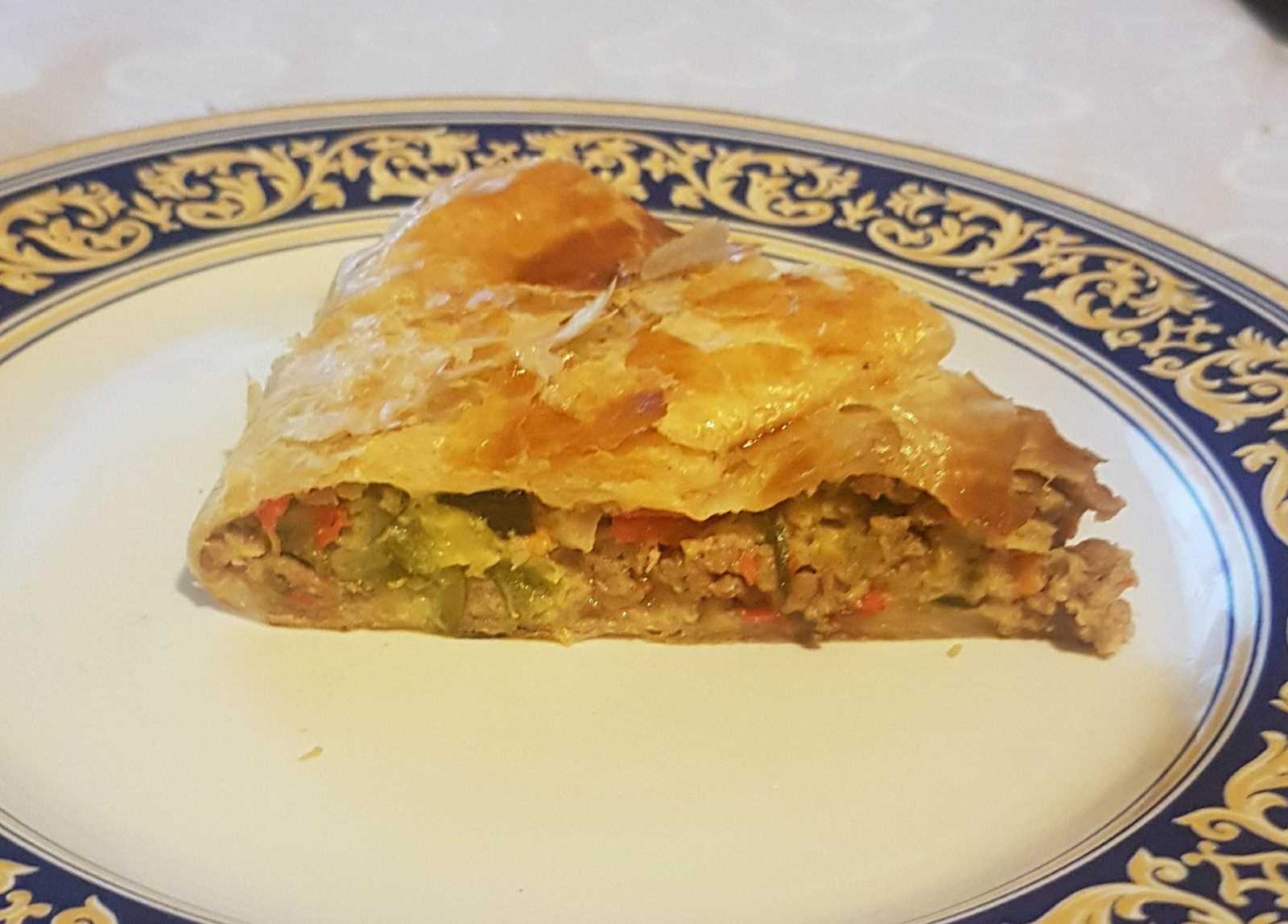 
Pasticcio di carne con peperoni e zucchine
